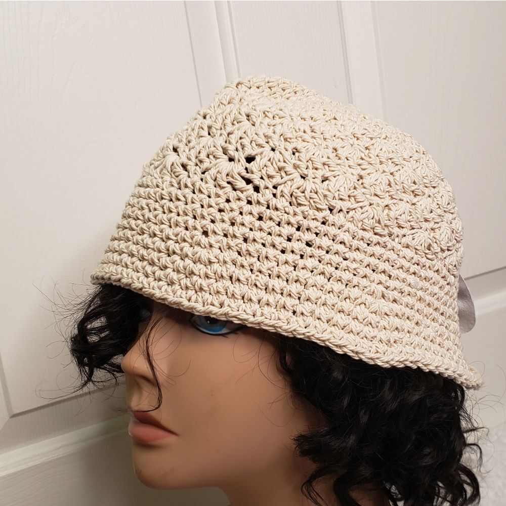 Hat - Picture 5 of 8